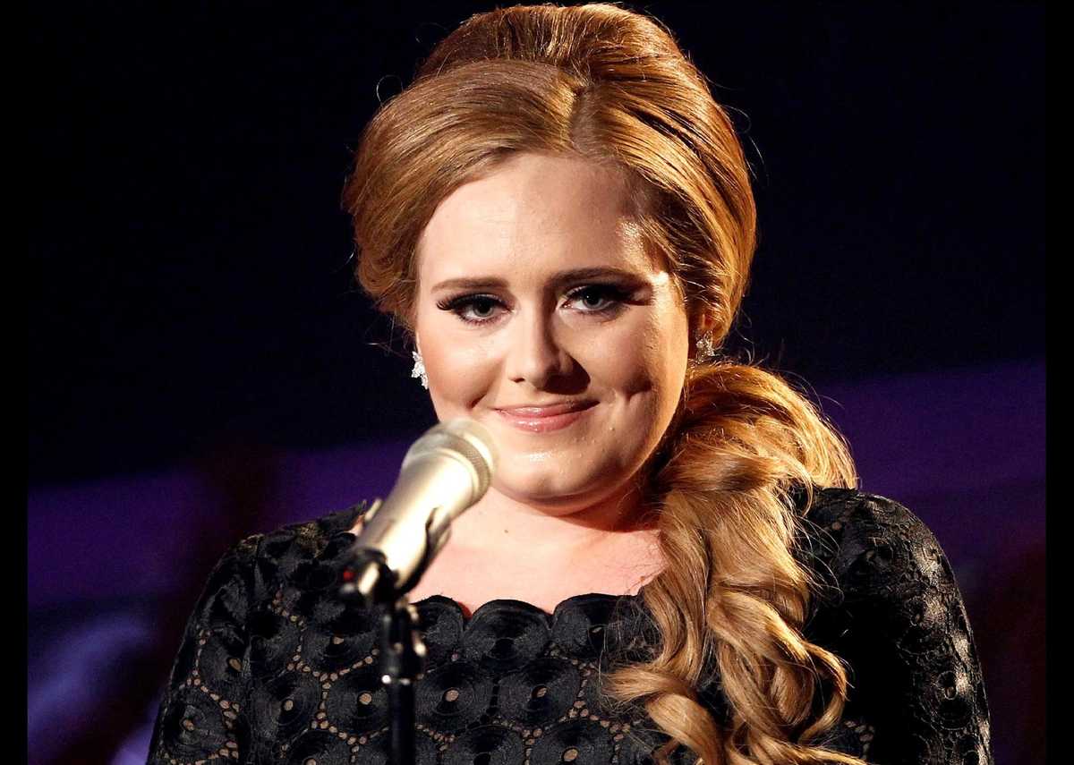 H Adele γυρίζει την πλάτη της στο Glastonbury 2016