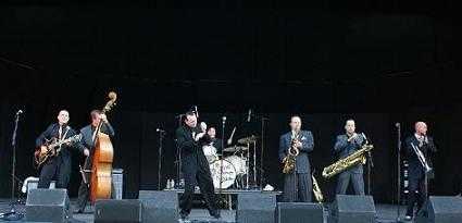 Royal Crown Revue