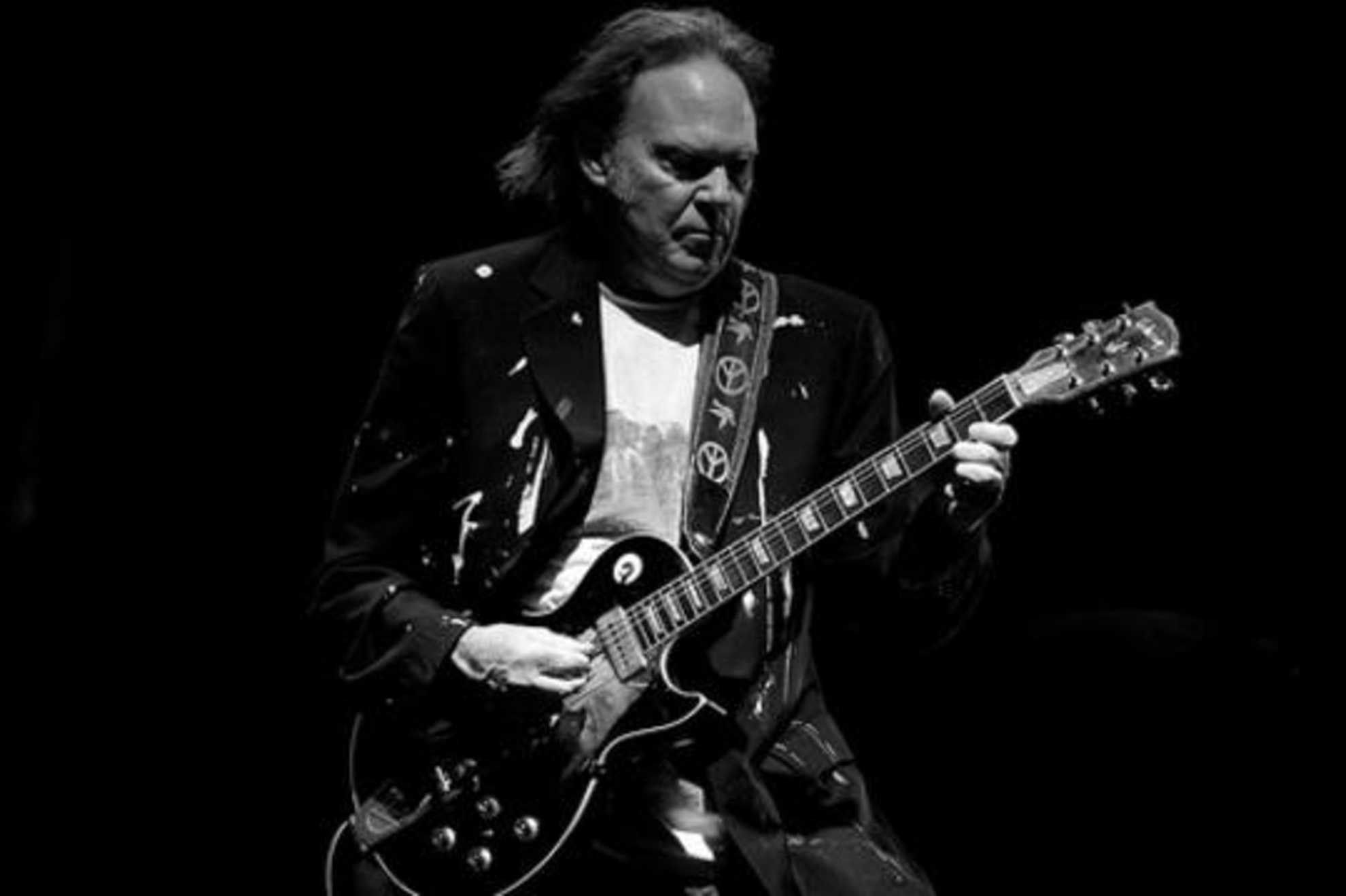 Neil young live rust фото 73