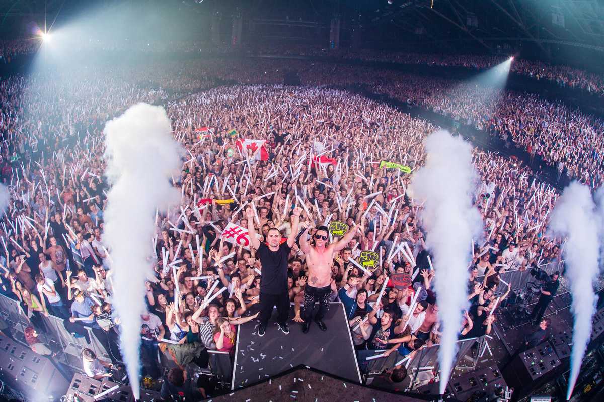 Dimitri Vegas & Like Mike bringing the madness at EJEKT Festival 2016!