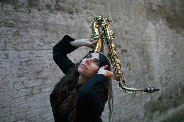 PJ Harvey - The hope six demolition project saxophone