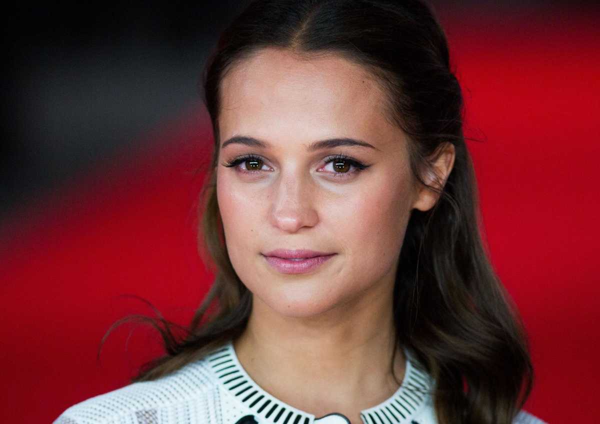 Alicia Vikander
