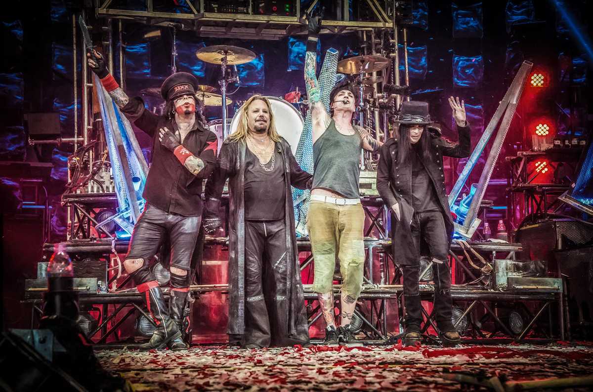 Motley Crue - The End