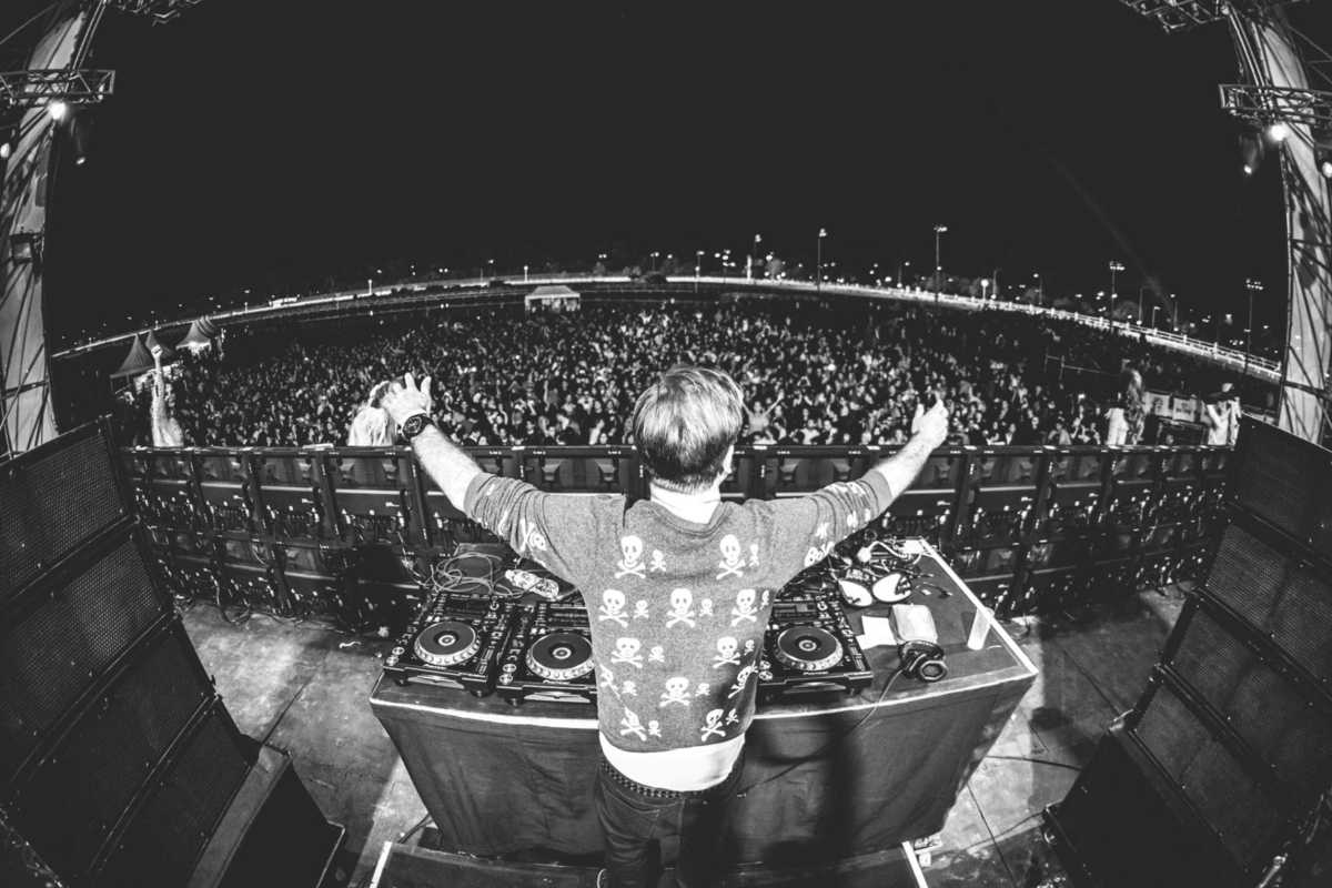 Ο Paul Oakenfold στο Bolivar Beach Bar