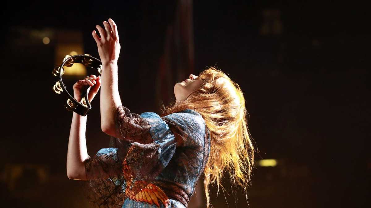 Λεπτό προς Λεπτό: Florence + the Machine @ Ηρώδειο