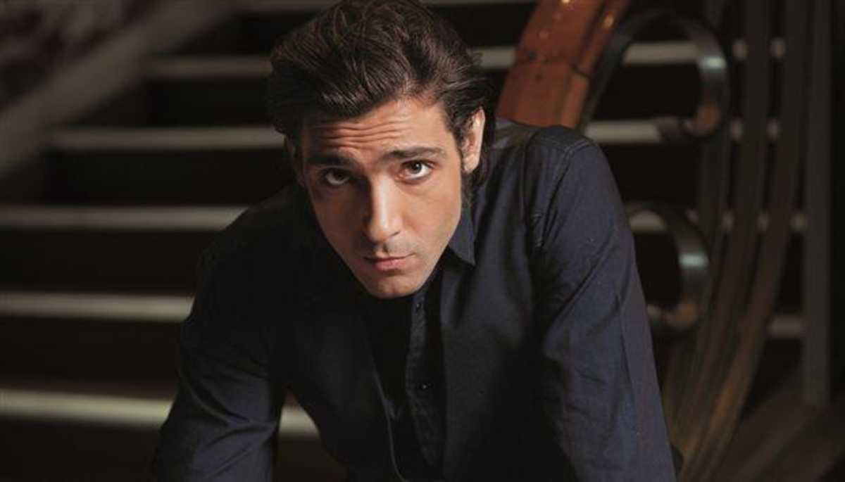 Κωνσταντίνος Ασπιώτης: «Tο θέατρο είναι μια χώρα των θαυμάτων» - Mix Grill:  Μουσική - Θέατρο - Cinema